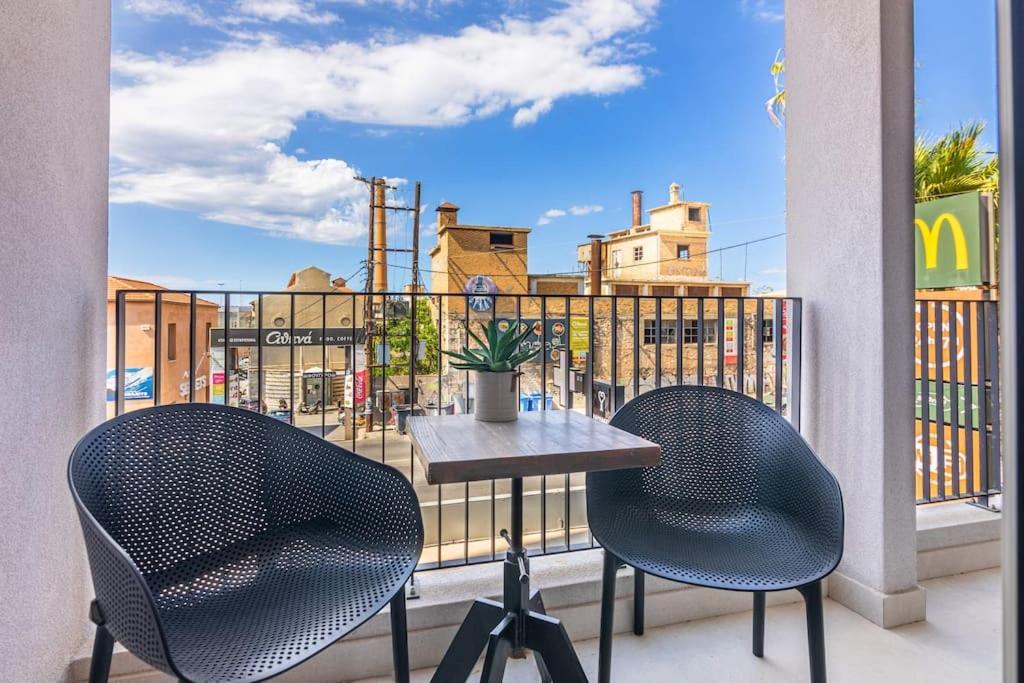 Athinais Urban Living 2 Just 2 Minutes From The Port *